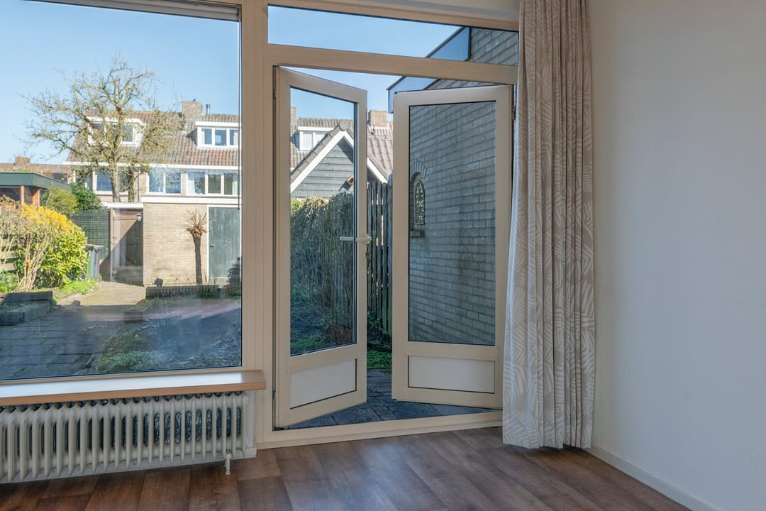 Photo 37 of Raadhuislaan 52
