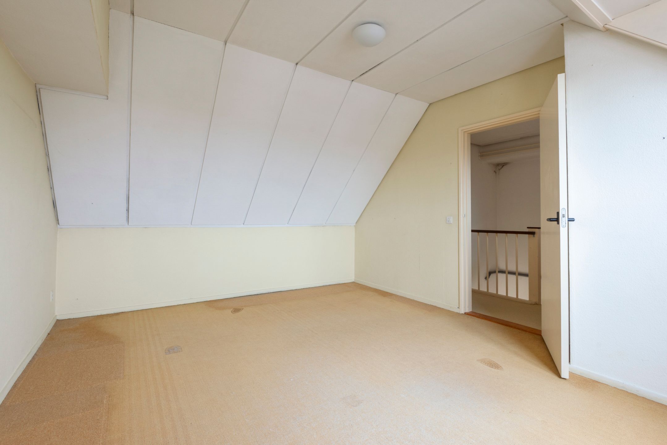 Photo 36 of Raadhuislaan 52