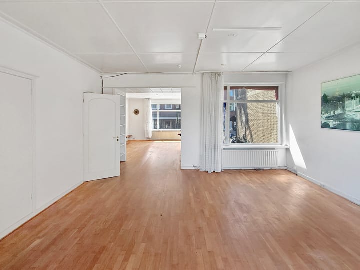Hoekwoning te koop: Zuiddijk 83, Zaandam