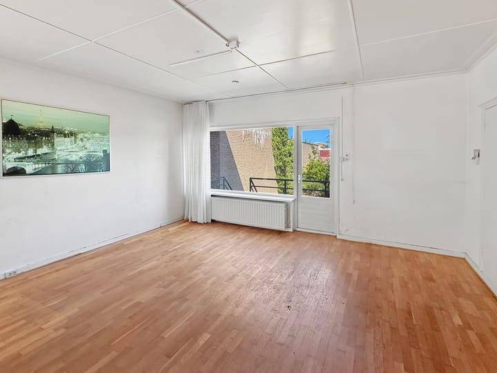 Hoekwoning te koop: Zuiddijk 83, Zaandam