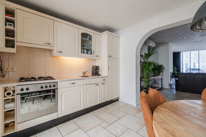 Twee-onder-één-kap te koop: Dommelseweg 108, Valkenswaard