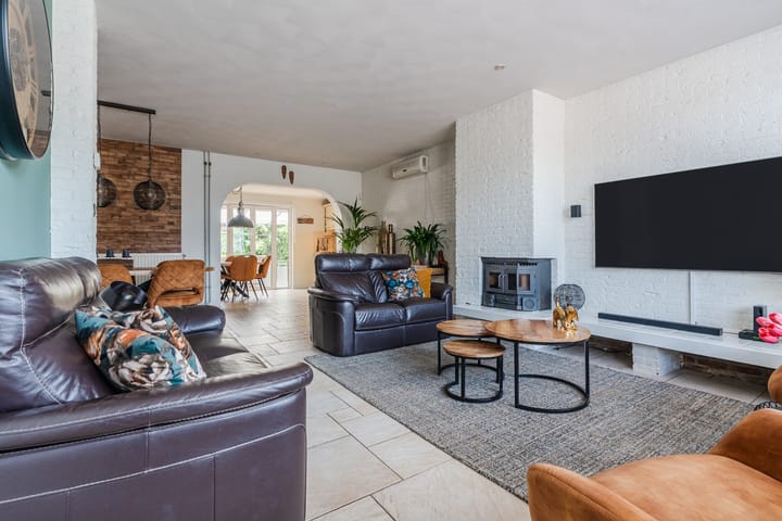 Twee-onder-één-kap te koop: Dommelseweg 108, Valkenswaard