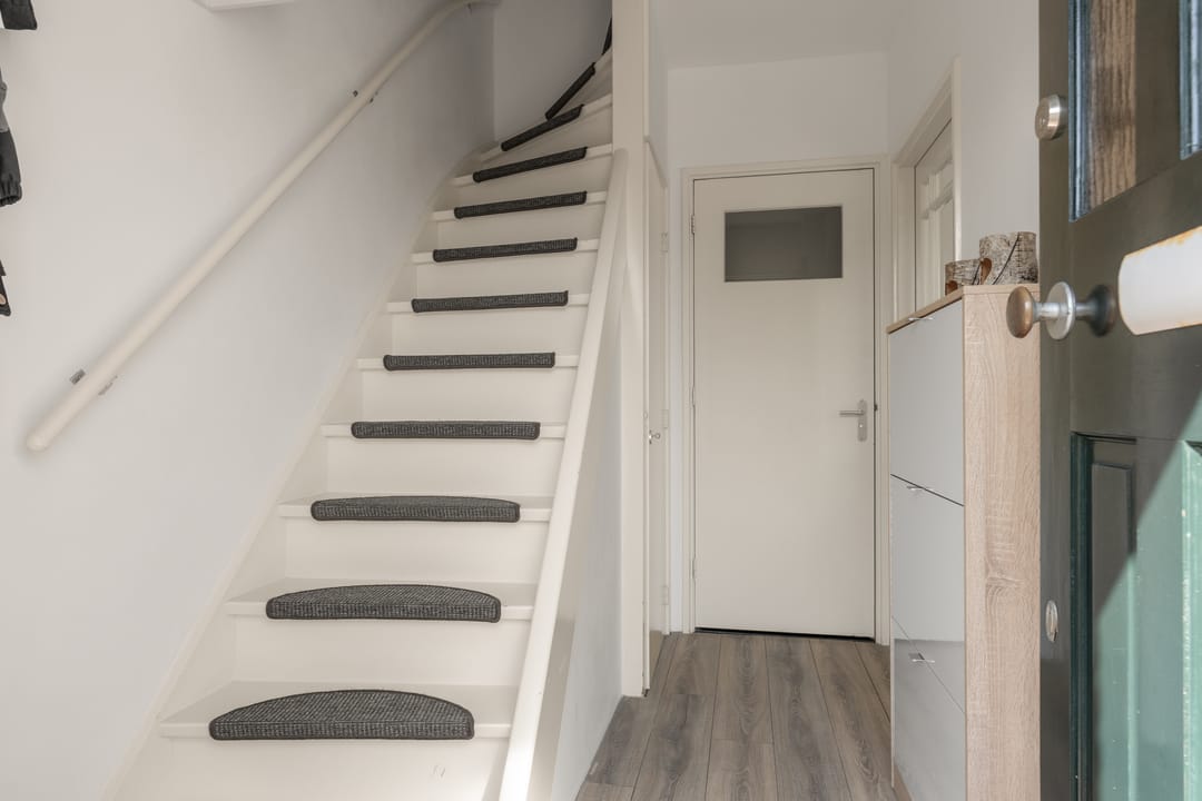 Spacious Extended Terraced Home with Southwest Garden in Quiet Aalsmeer-Zuid — 26