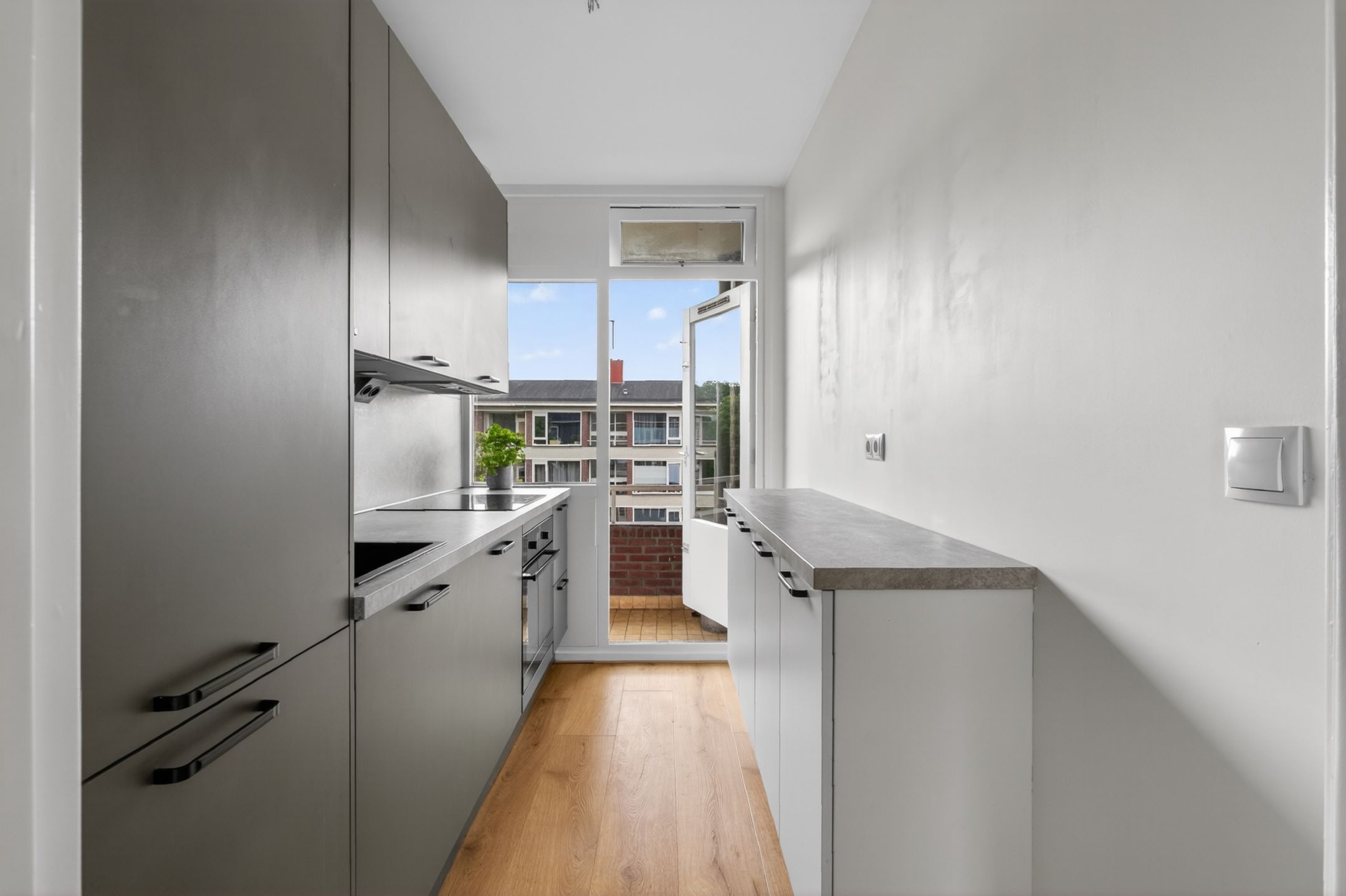 Spacious and Light 3-Room Corner Apartment with Three Balconies in Bussum Oostereng — 15