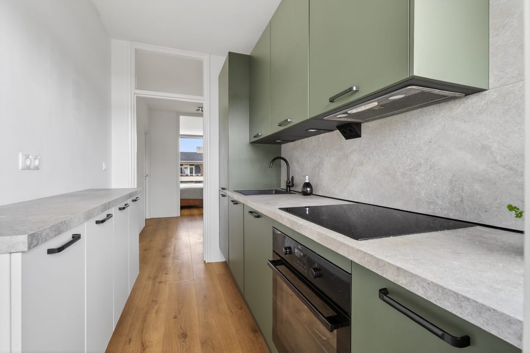 Spacious and Light 3-Room Corner Apartment with Three Balconies in Bussum Oostereng — 16