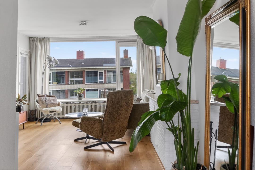Spacious and Light 3-Room Corner Apartment with Three Balconies in Bussum Oostereng — 7