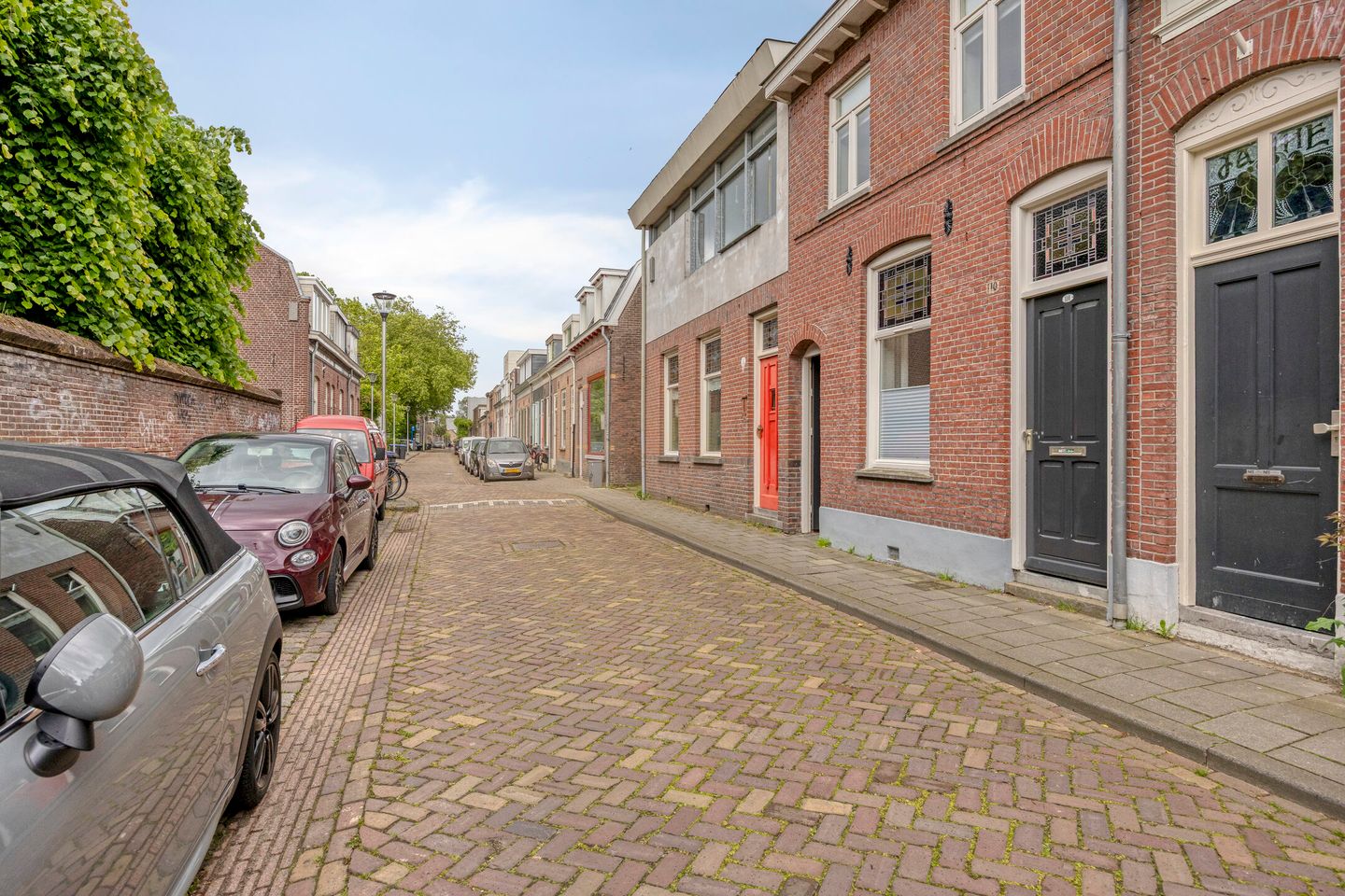 Foto 44 van Hoogvensestraat 110