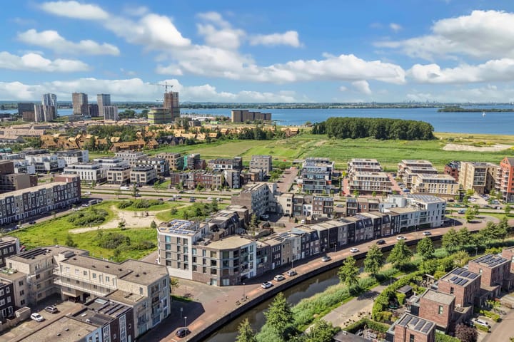 Photo 2 of Ierlandstraat 18