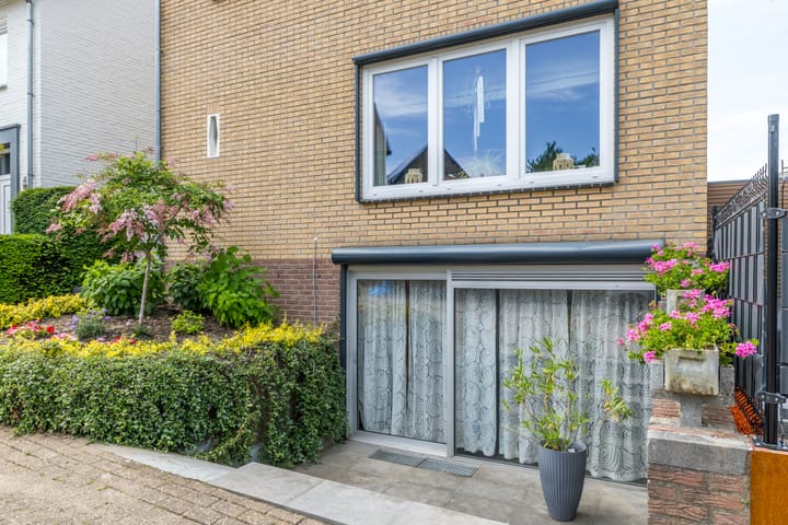 Photo 4 of Hofstraat 2