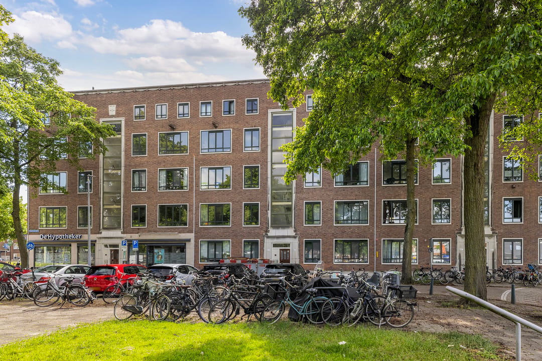 Photo 47 of Stadhoudersplein 27-D
