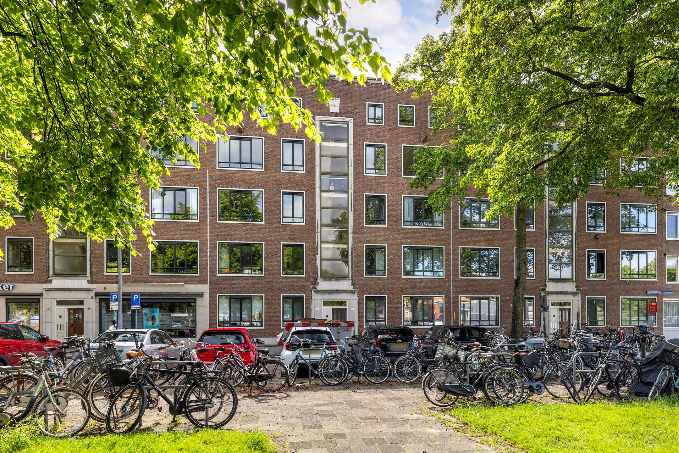 Photo 45 of Stadhoudersplein 27-D