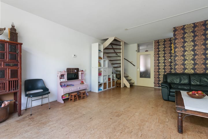 Tussenwoning te koop: Sandenburg 156, Dordrecht