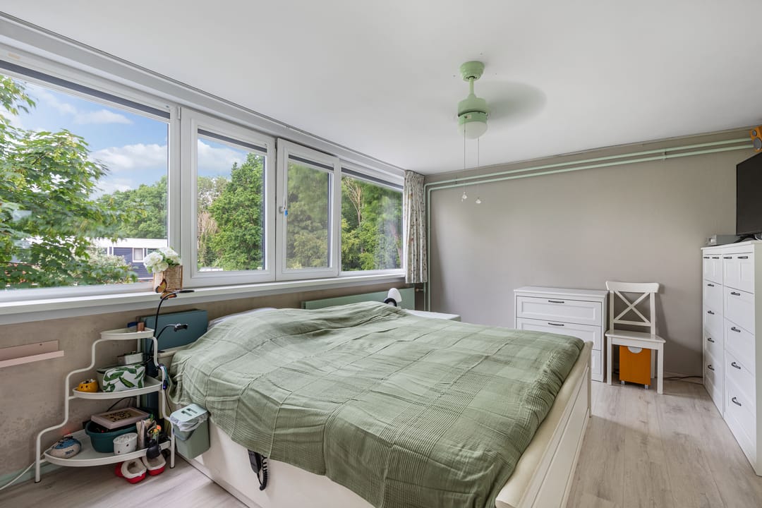 Spacious Energy-Efficient Townhouse with Large West-Facing Garden in Lelystad — 16