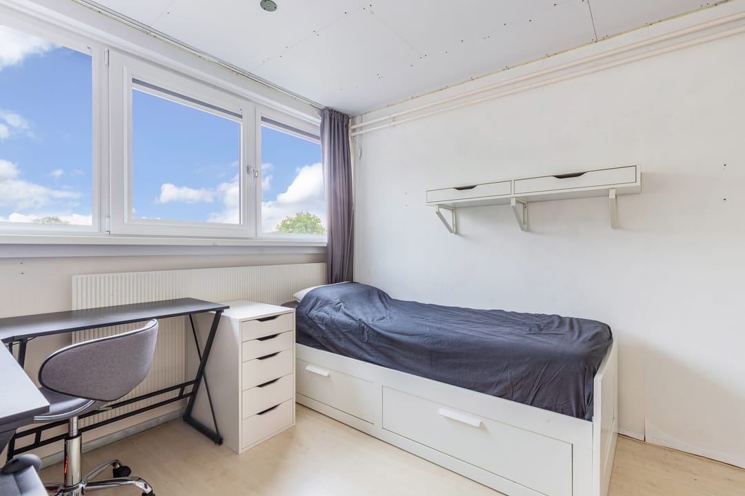 Spacious Energy-Efficient Townhouse with Large West-Facing Garden in Lelystad — 23