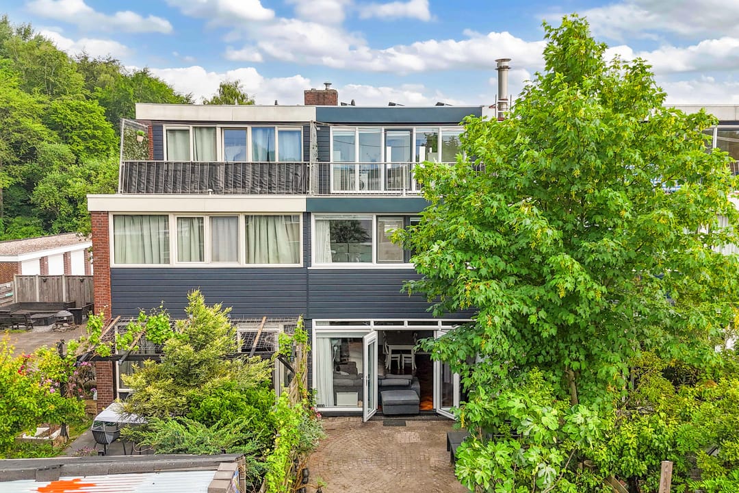 Spacious Energy-Efficient Townhouse with Large West-Facing Garden in Lelystad — 31