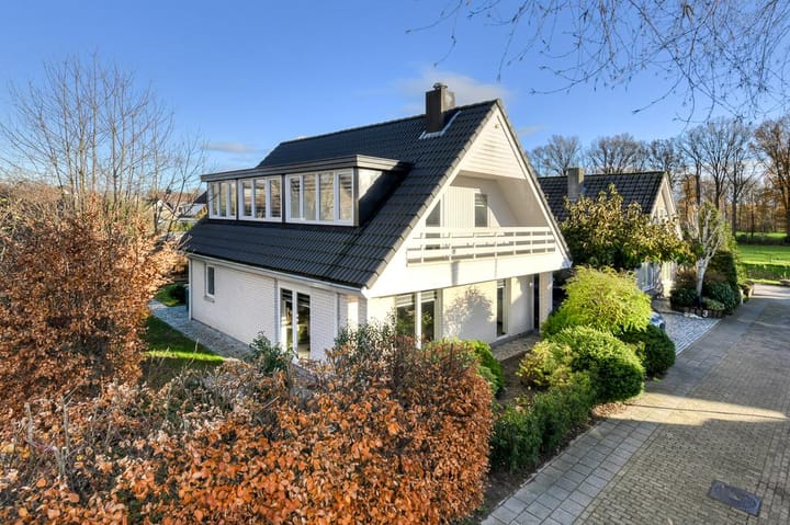 Photo 2 of Nieuw Asterd 1