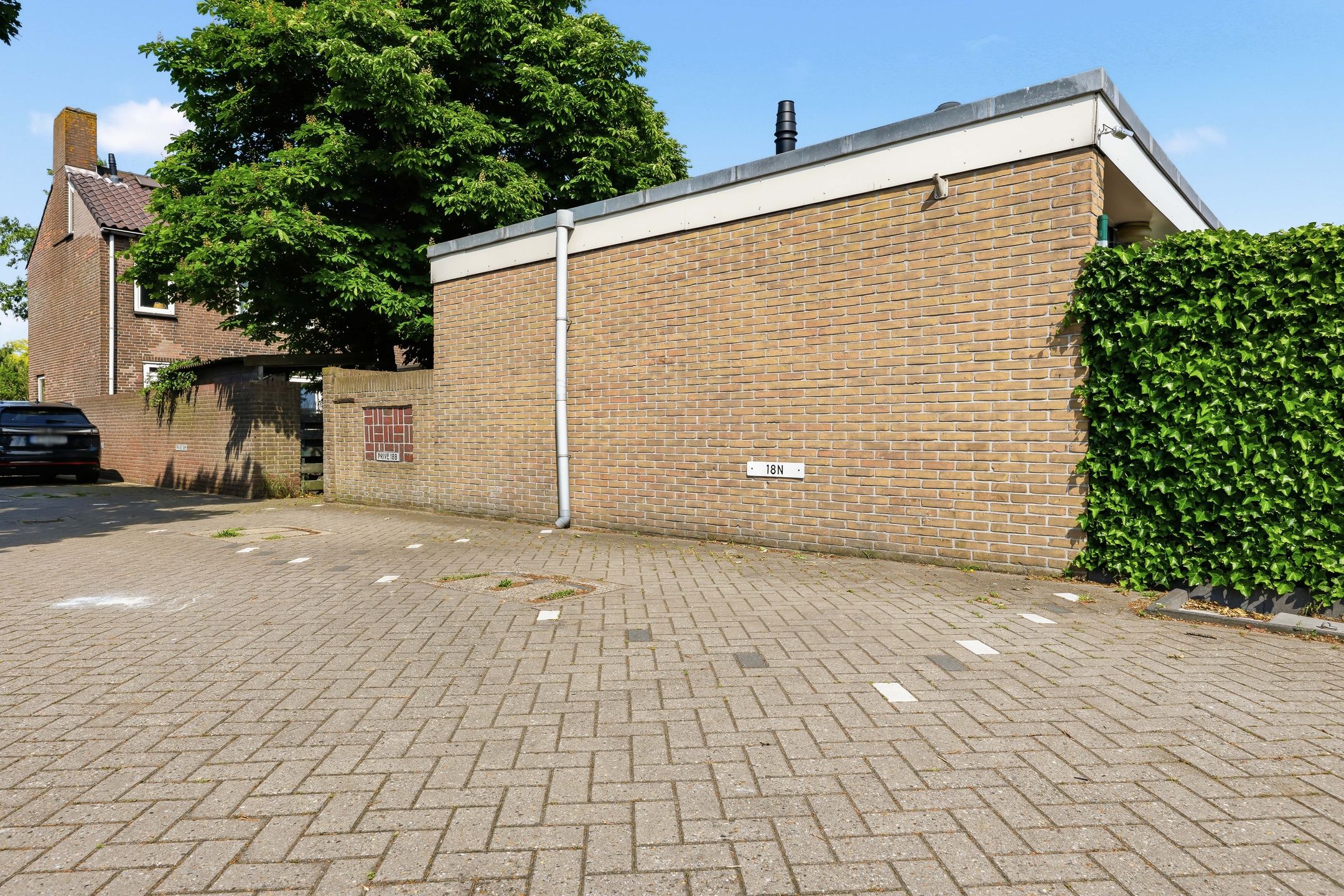 Photo 21 of Burgemeester Rothestraat 18-N