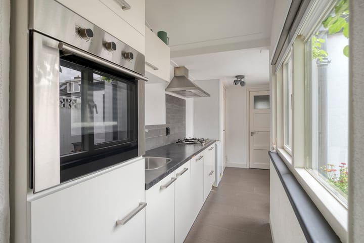 Photo 3 of Spaarbankstraat 12