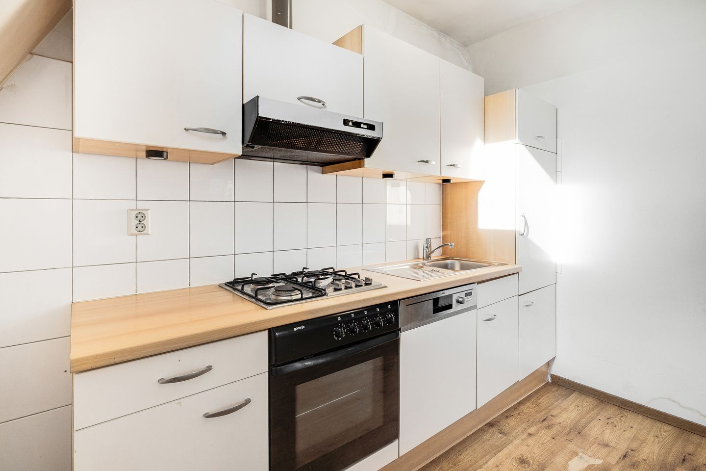Photo 10 of Oostzeedijk Beneden 211-B03