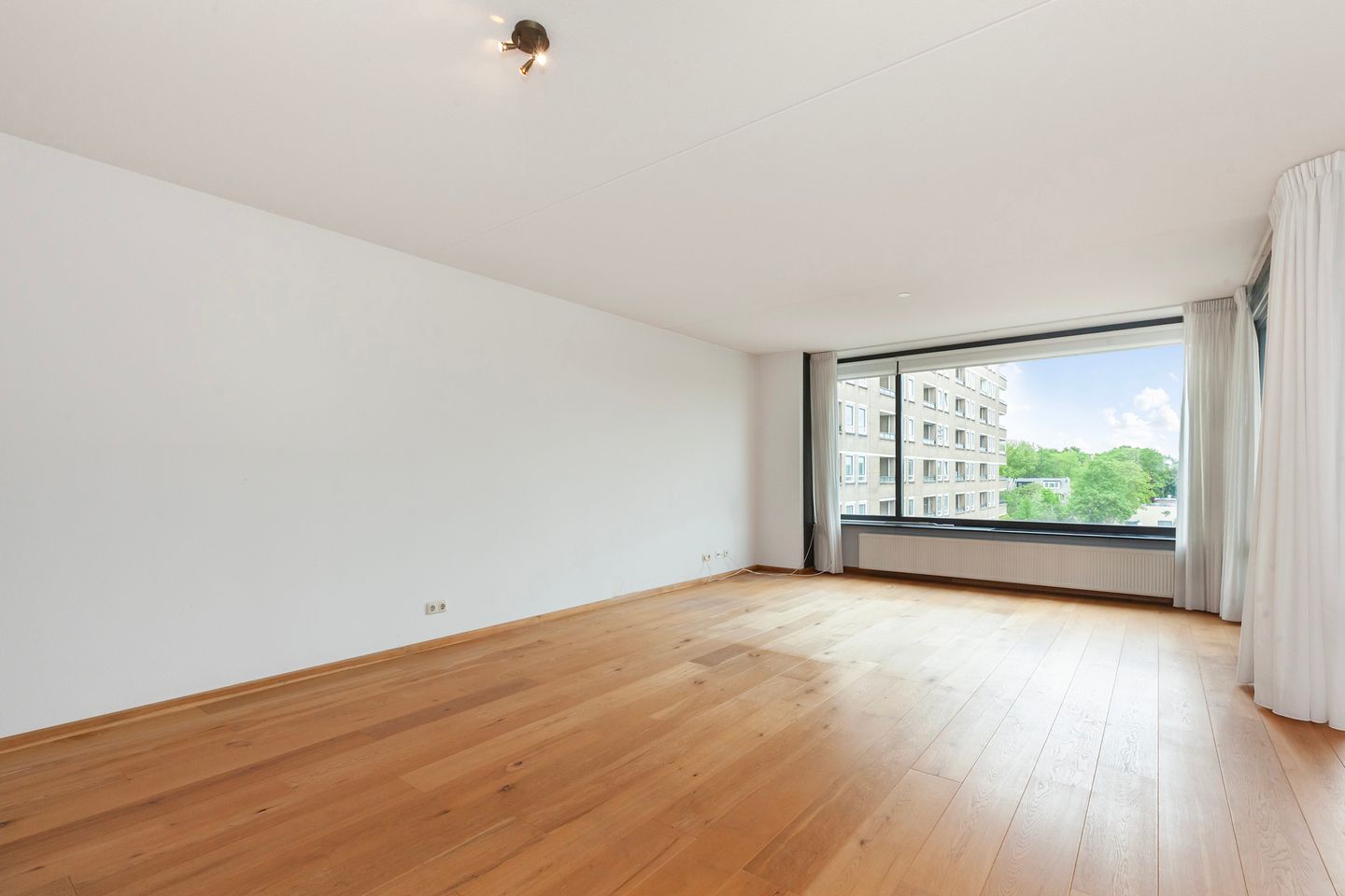 Photo 14 of Ommevoort 330