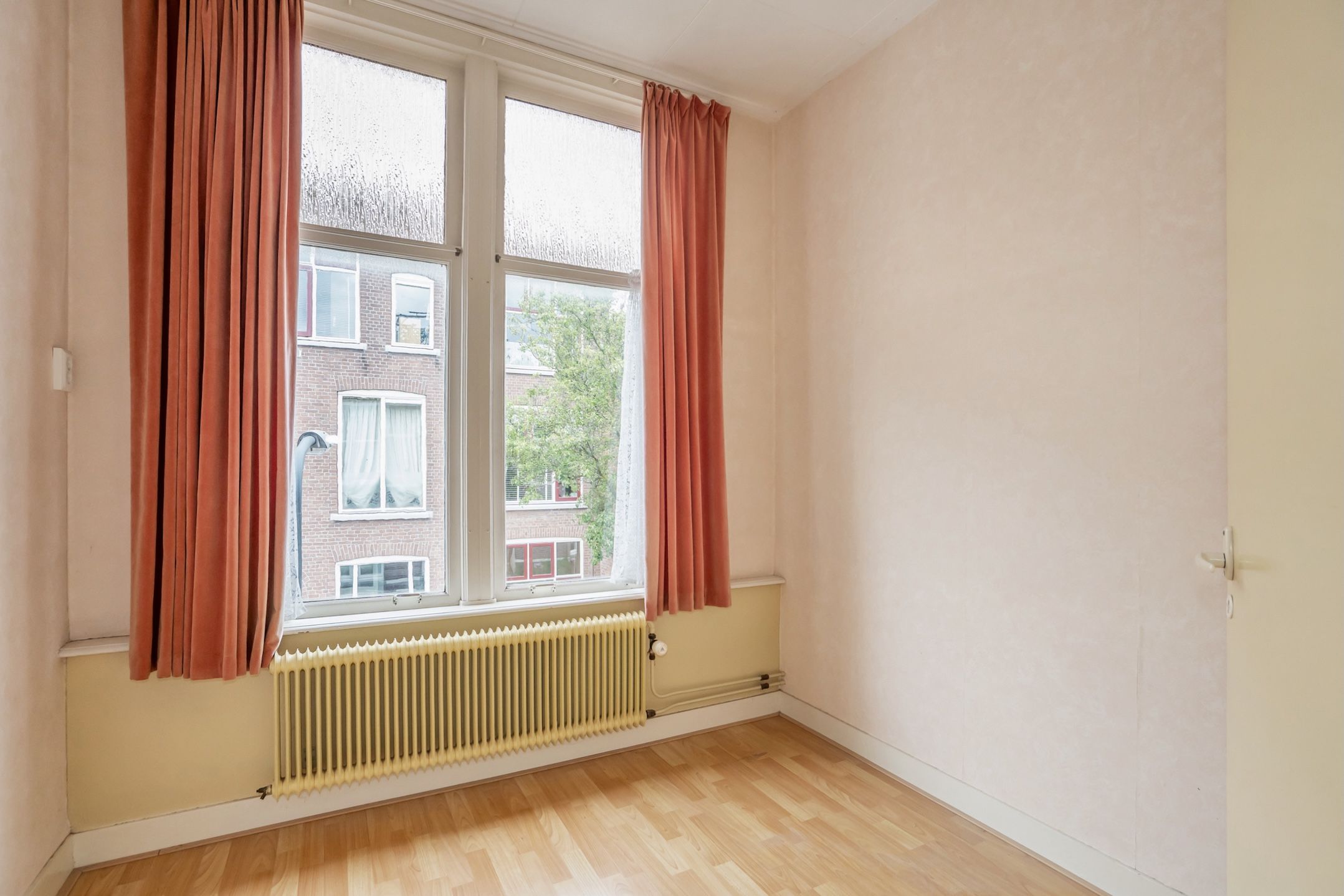 Photo 21 of Rozenstraat 1