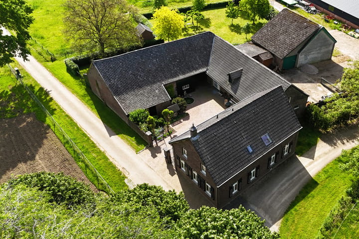 Vrijstaande woning te koop: Weerd 3, Linne