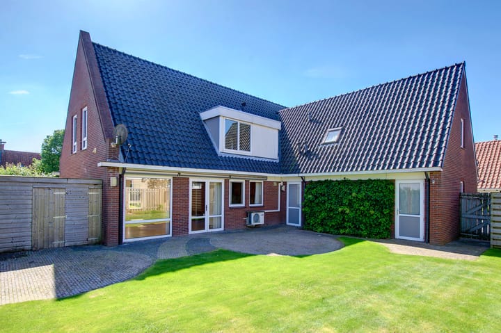 Vrijstaande woning te koop: Voorstraat 39, Bad Nieuweschans