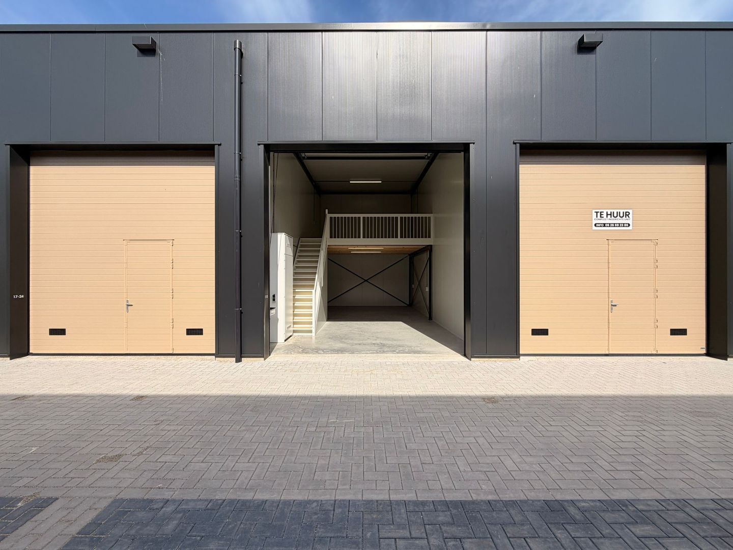Bekijk foto 1 van Nieuwe Kleverskerkseweg 17-23
