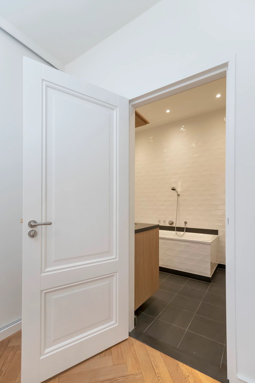 Photo 11 of Pieter Cornelisz. Hooftstraat 135-2