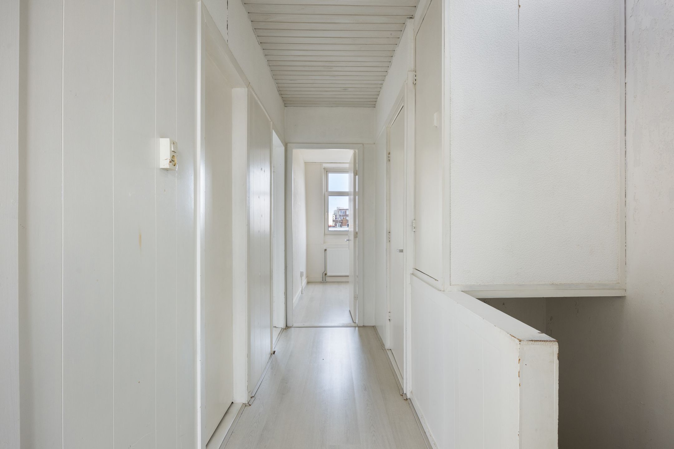 Spacious 6-Room Upper Apartment with Renovation and Splitting Potential in Scheveningen-Bad — 21