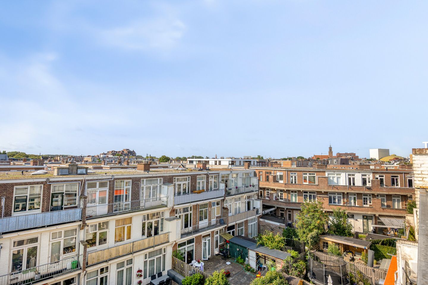 Spacious 6-Room Upper Apartment with Renovation and Splitting Potential in Scheveningen-Bad — 29
