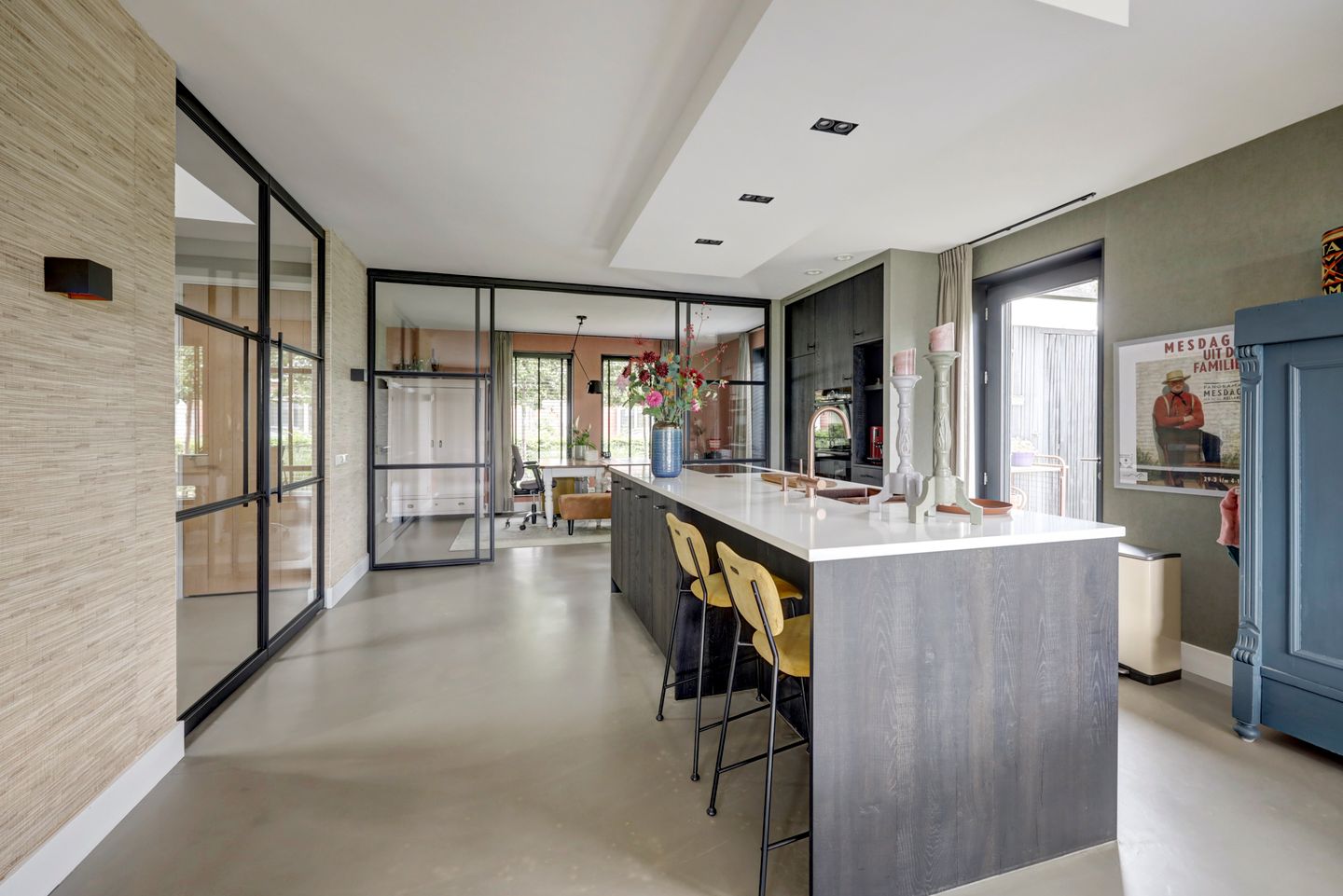 Photo 14 of De Stijl 17