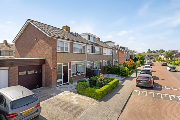 Photo 4 of Prinses Beatrixstraat 27