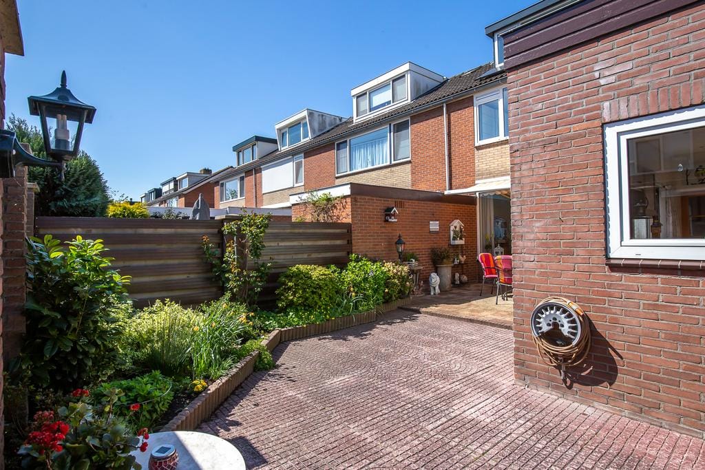 Photo 44 of Prinses Beatrixstraat 27