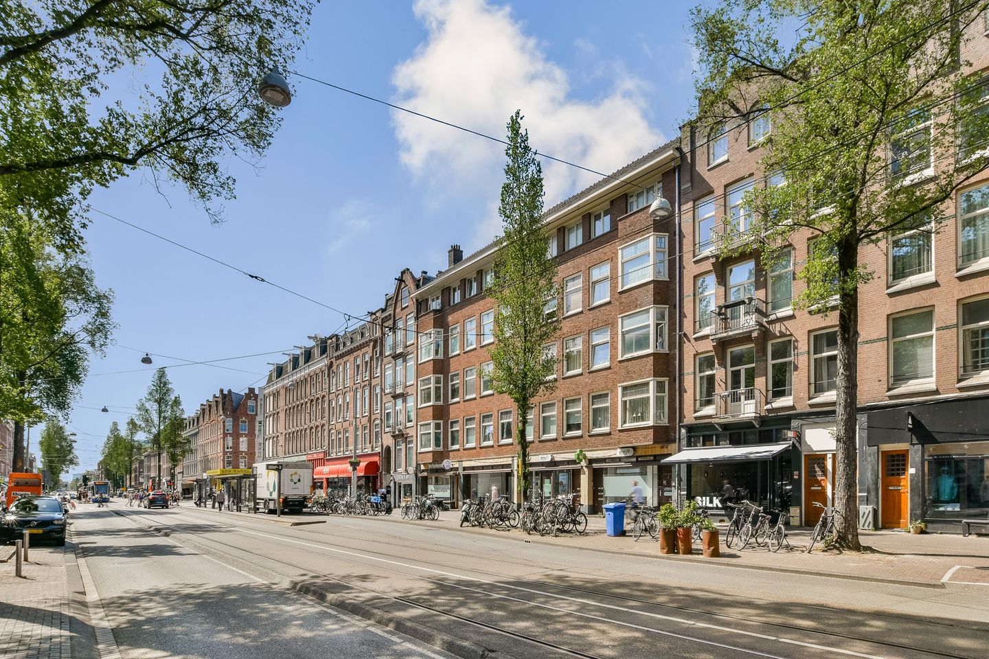View photo 1 of Bilderdijkstraat 150