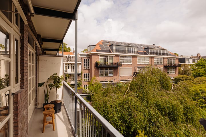 Photo 5 of Woestduinstraat 75-2