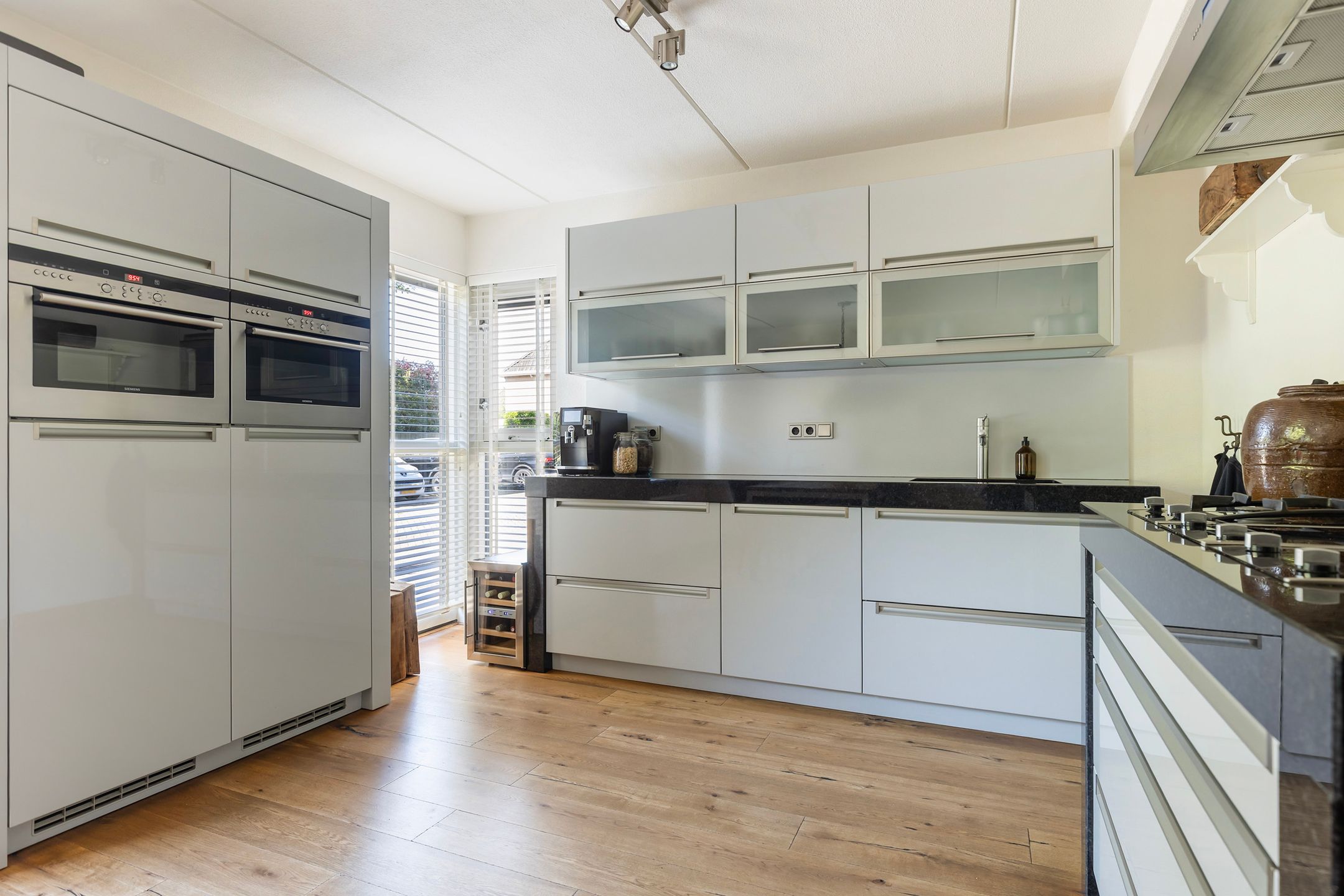 Spacious Semi-Detached Home with Garage in Apeldoorn — 21