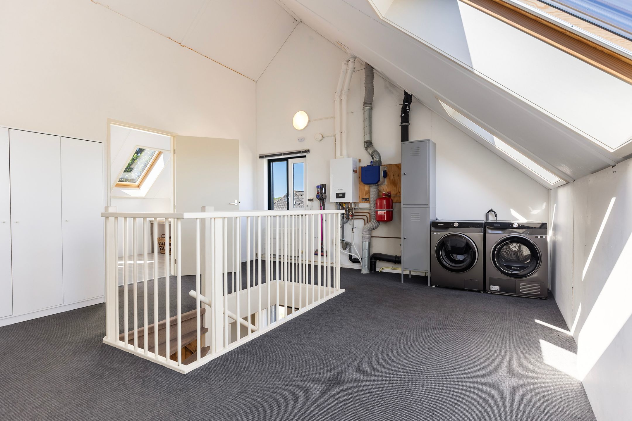Spacious Semi-Detached Home with Garage in Apeldoorn — 33
