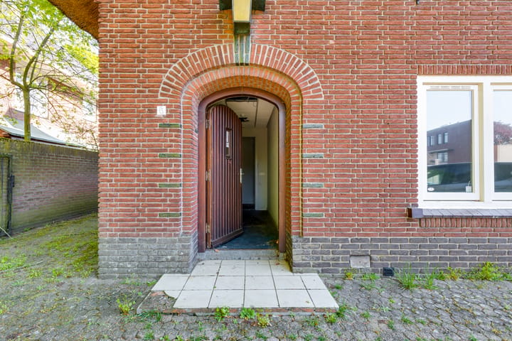Photo 4 of Raadhuisstraat 6