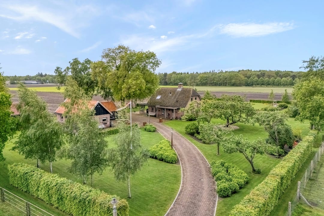 Photo 8 of Rheezerveenseweg 10