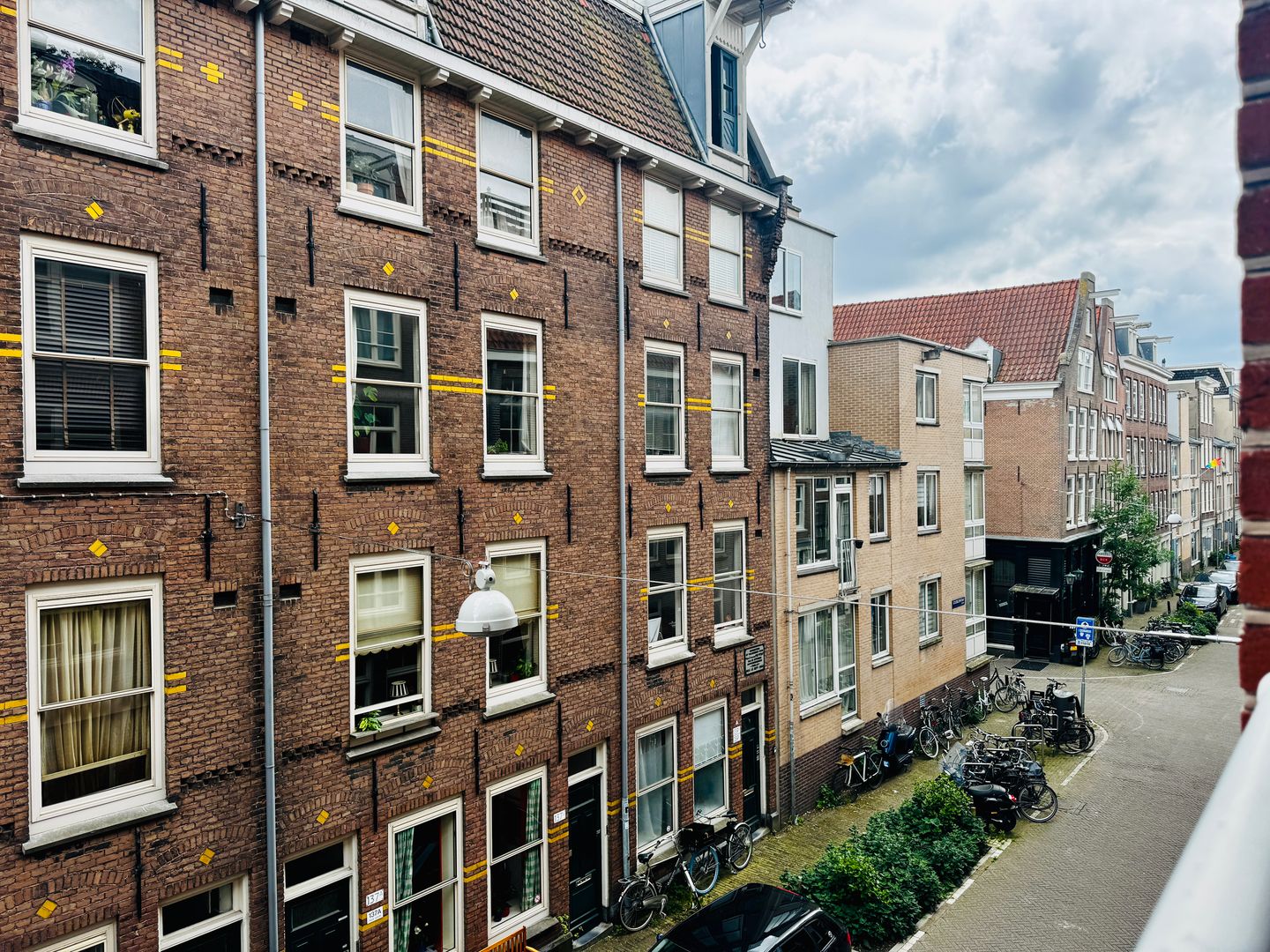 Photo 14 of Goudsbloemstraat 118-D
