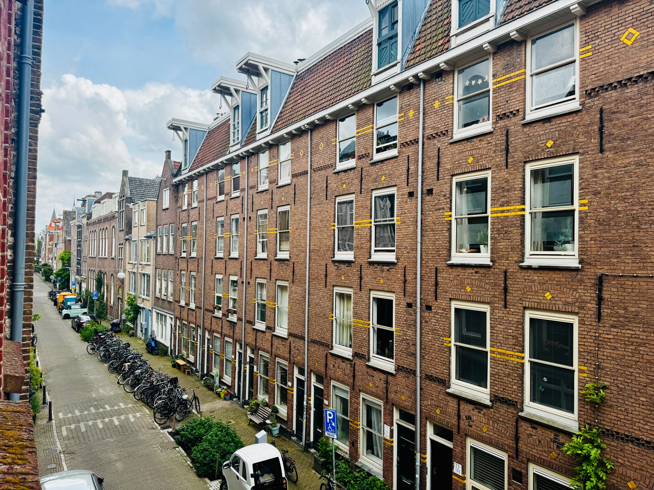 Photo 15 of Goudsbloemstraat 118-D