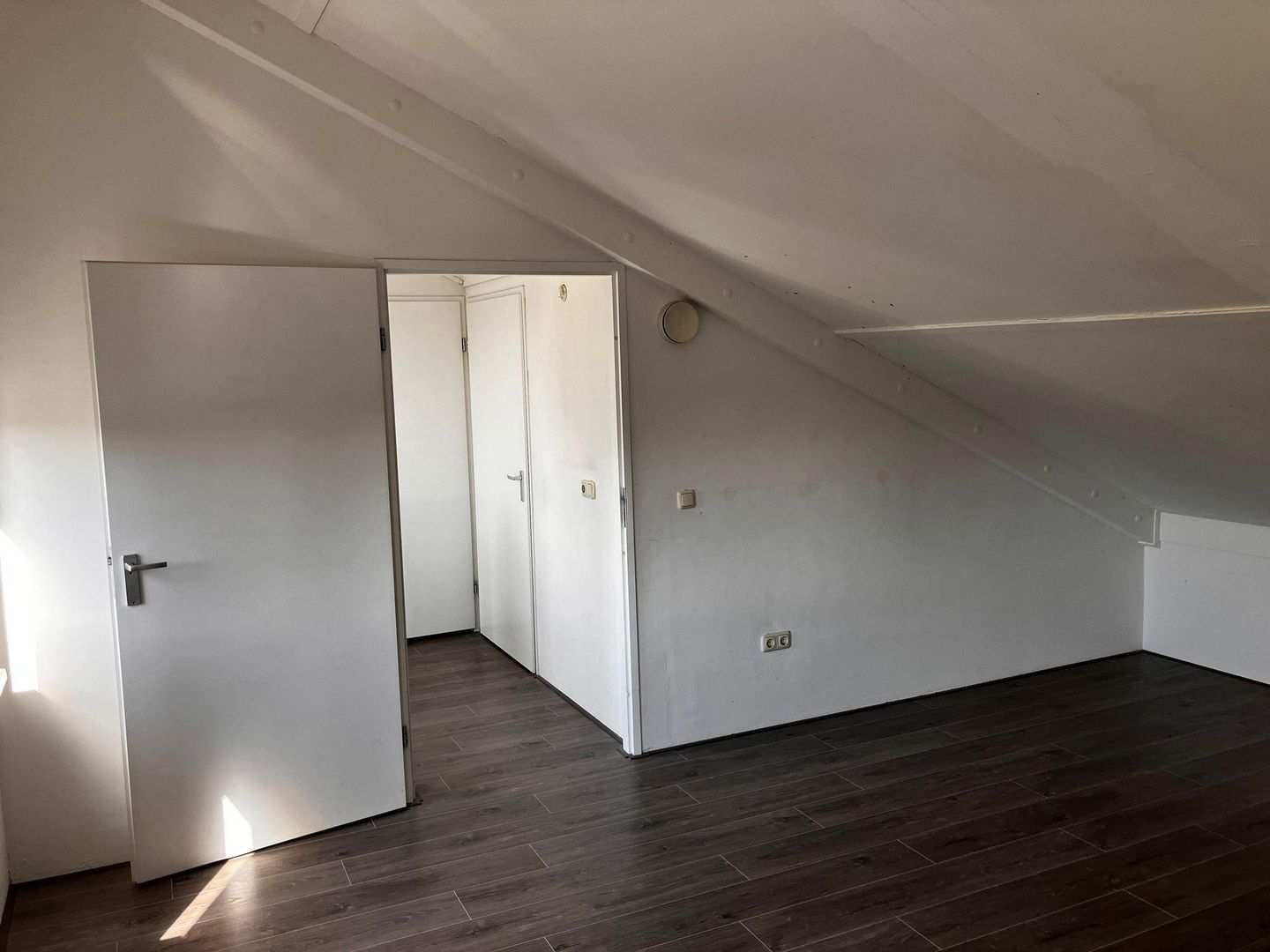 Photo 10 of Leonora Hellemansstraat 5
