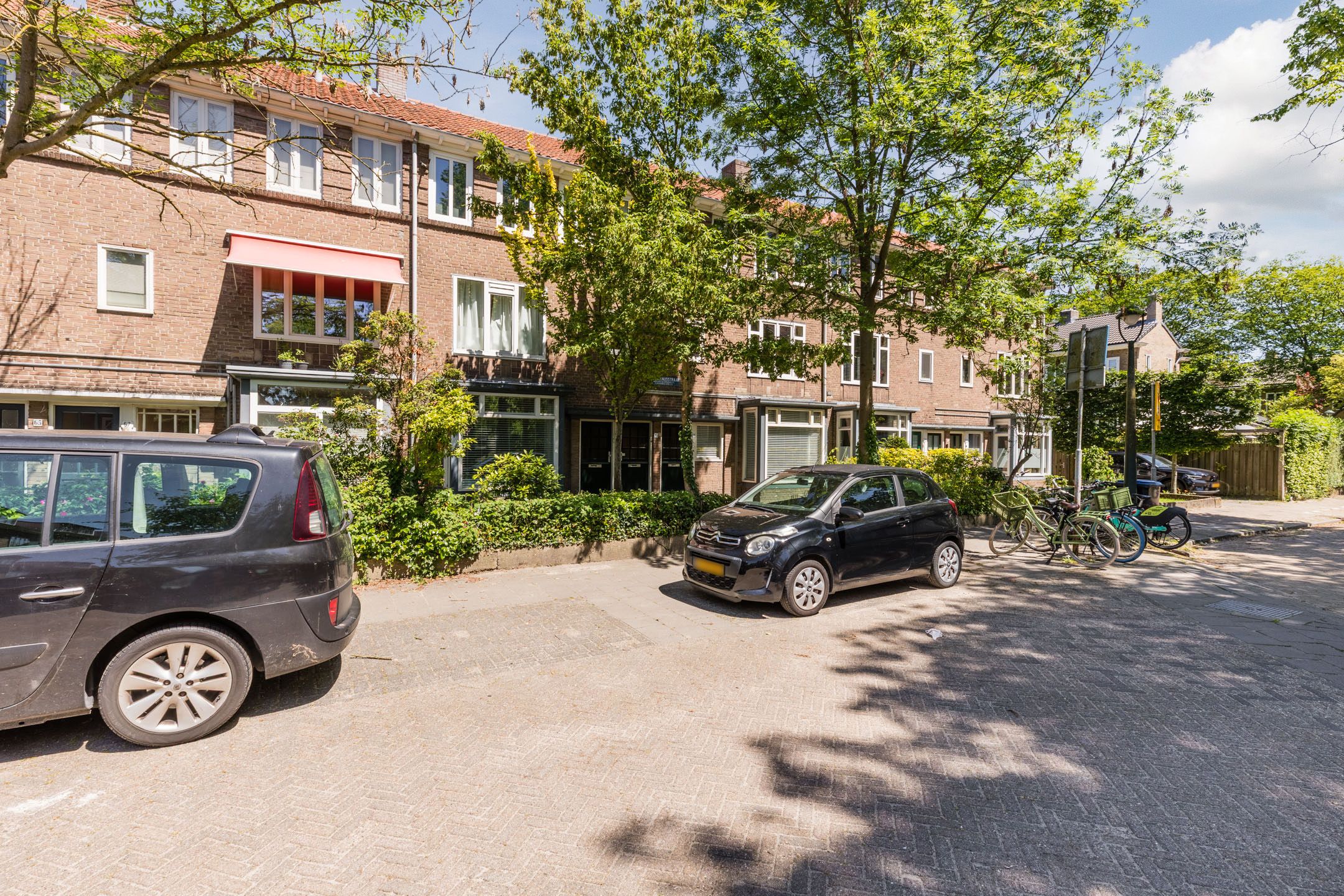 Photo 33 of St Adrianusstraat 69
