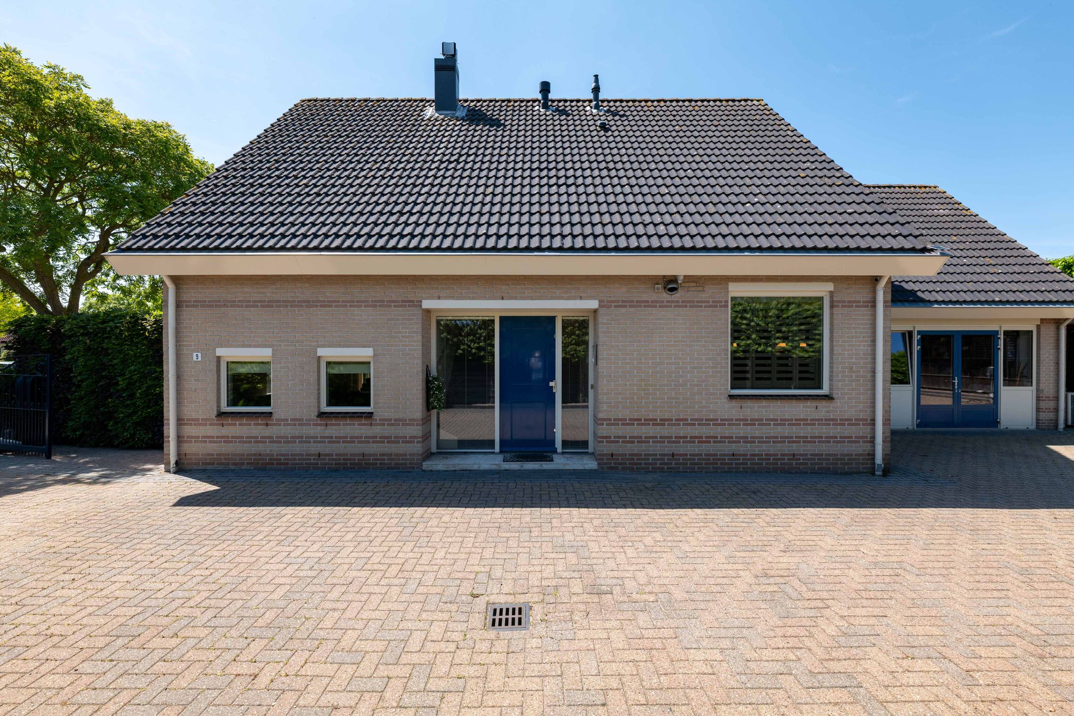 Photo 9 of Courteniusstraat 9