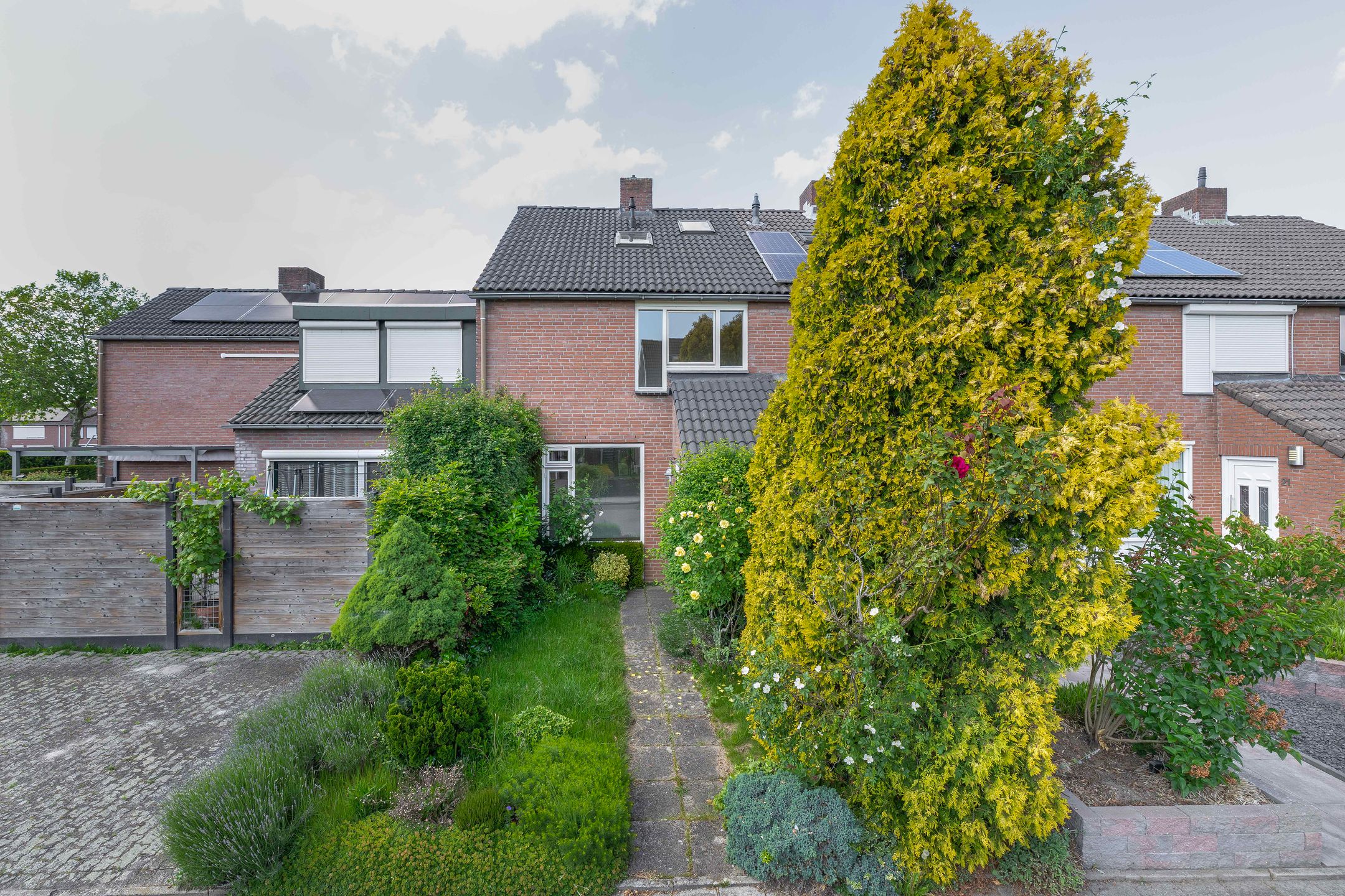 Photo 39 of Honigmannstraat 17