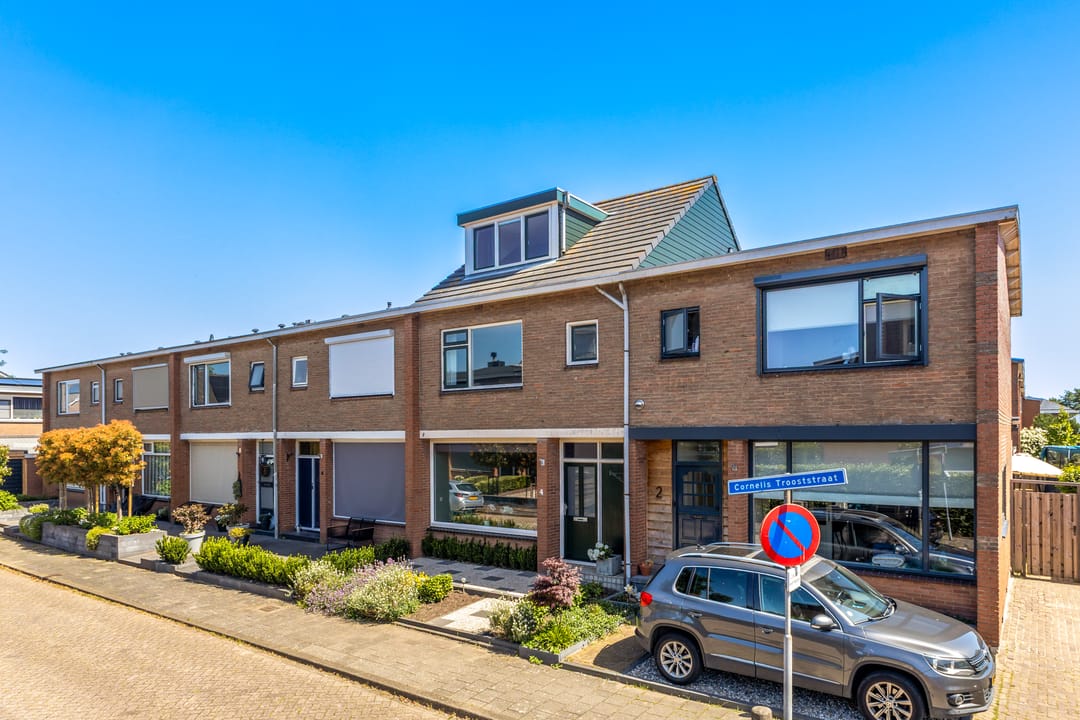 Photo 32 of Cornelis Trooststraat 4