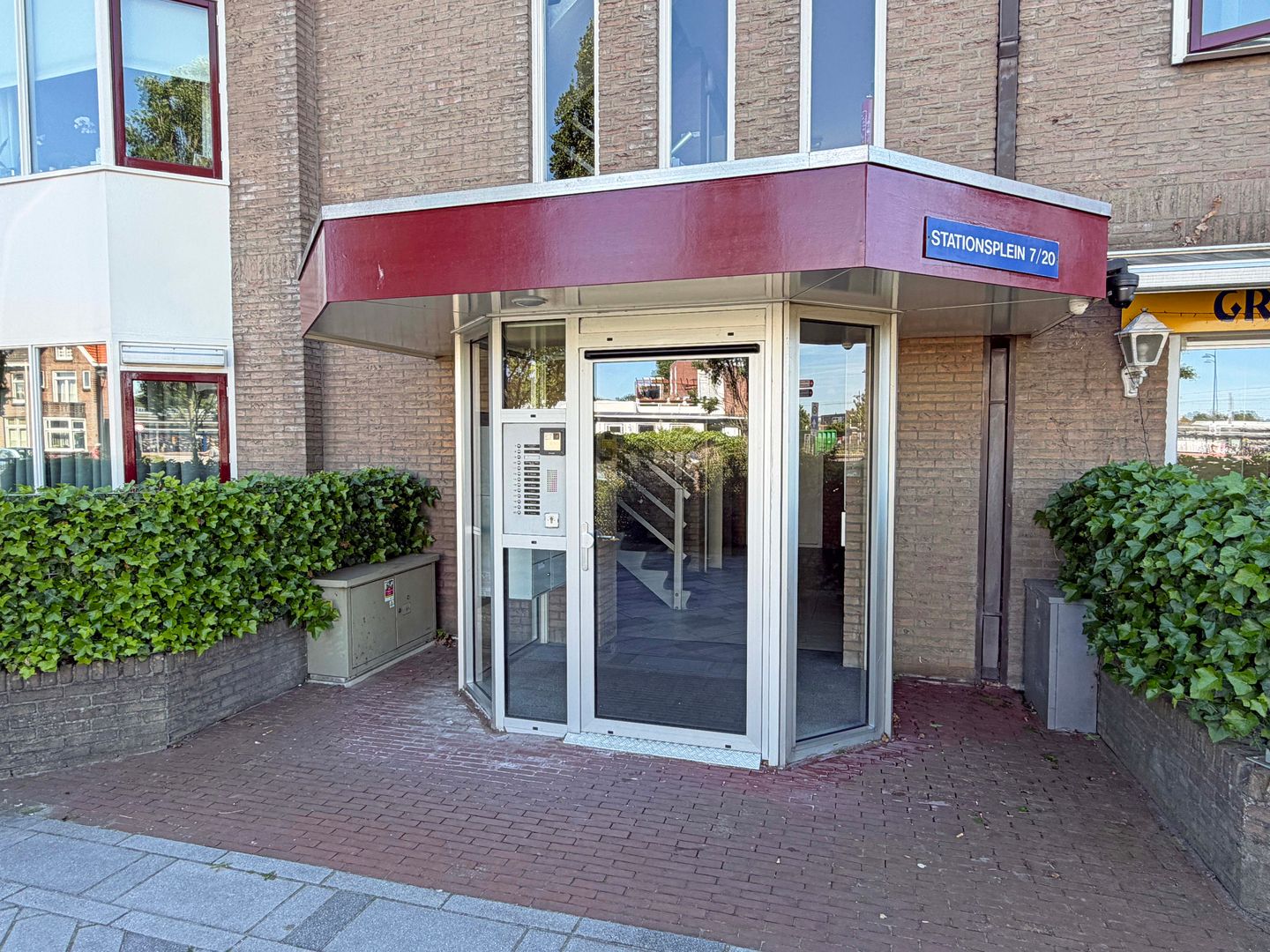 Photo 14 of Stationsplein 17