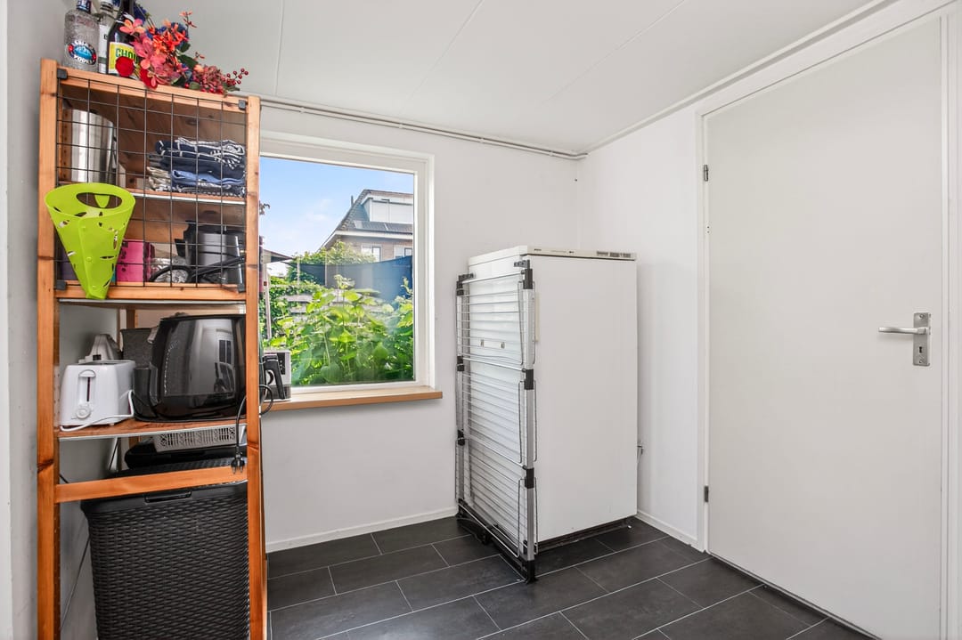 Spacious and Well-Maintained Semi-Detached Home with Garage and Modern Amenities — 17