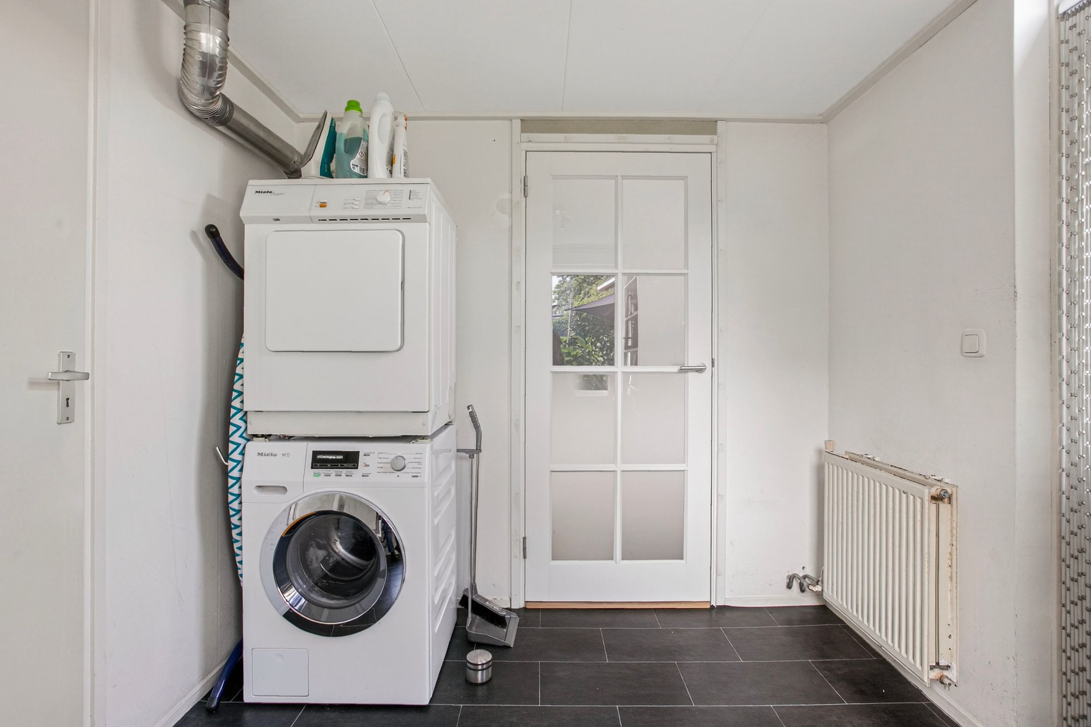 Spacious and Well-Maintained Semi-Detached Home with Garage and Modern Amenities — 18